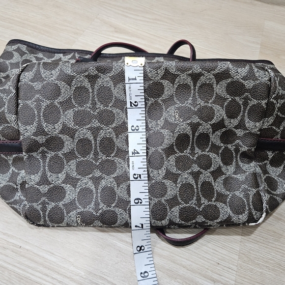 Coach Brown and Black Signature Tote - Picture 11 of 12